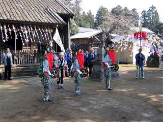 悪魔払いの様子の写真