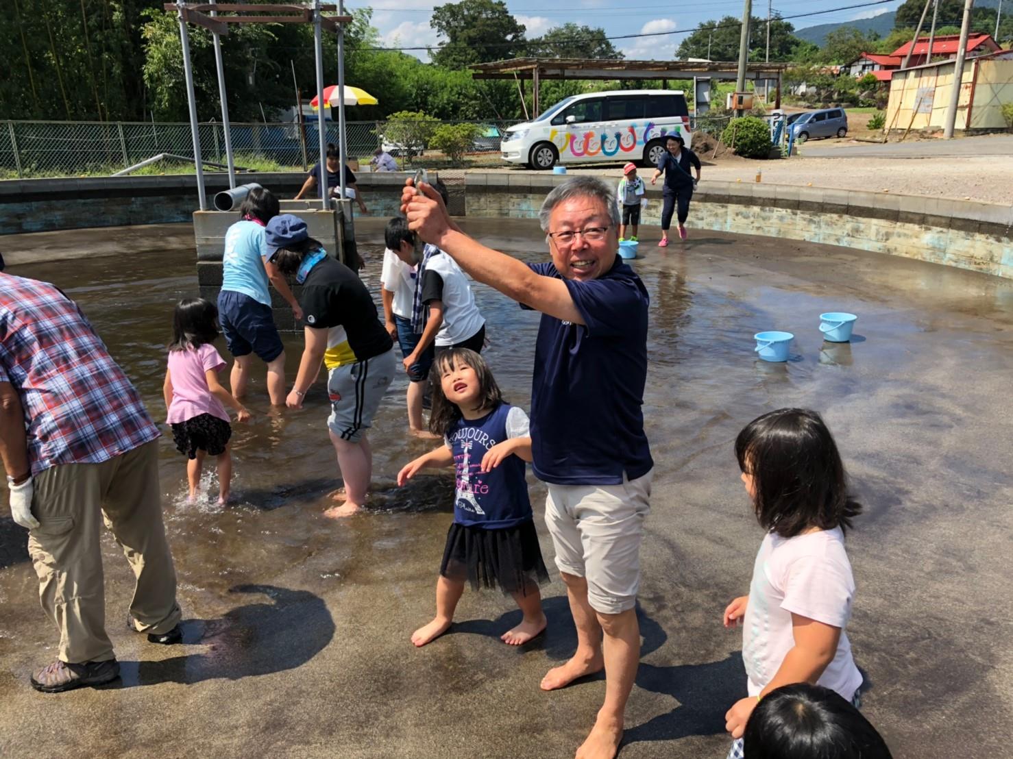 手をつなぐ育成会の写真1