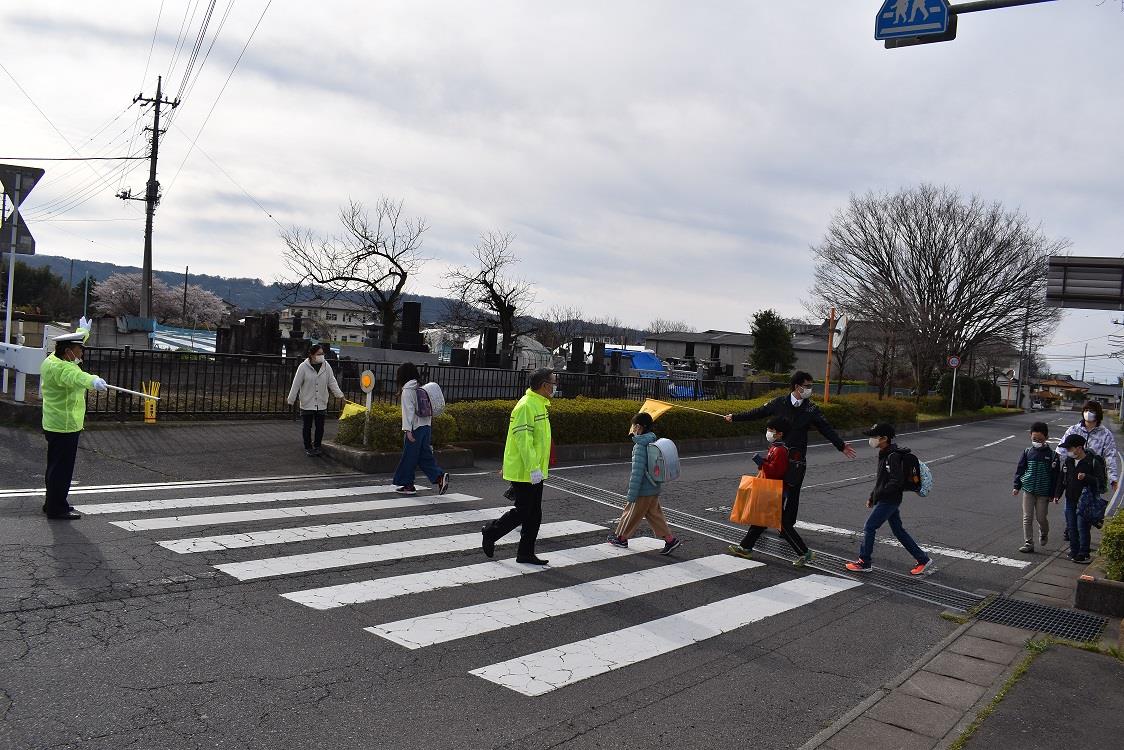 春の交通安全運動の写真1