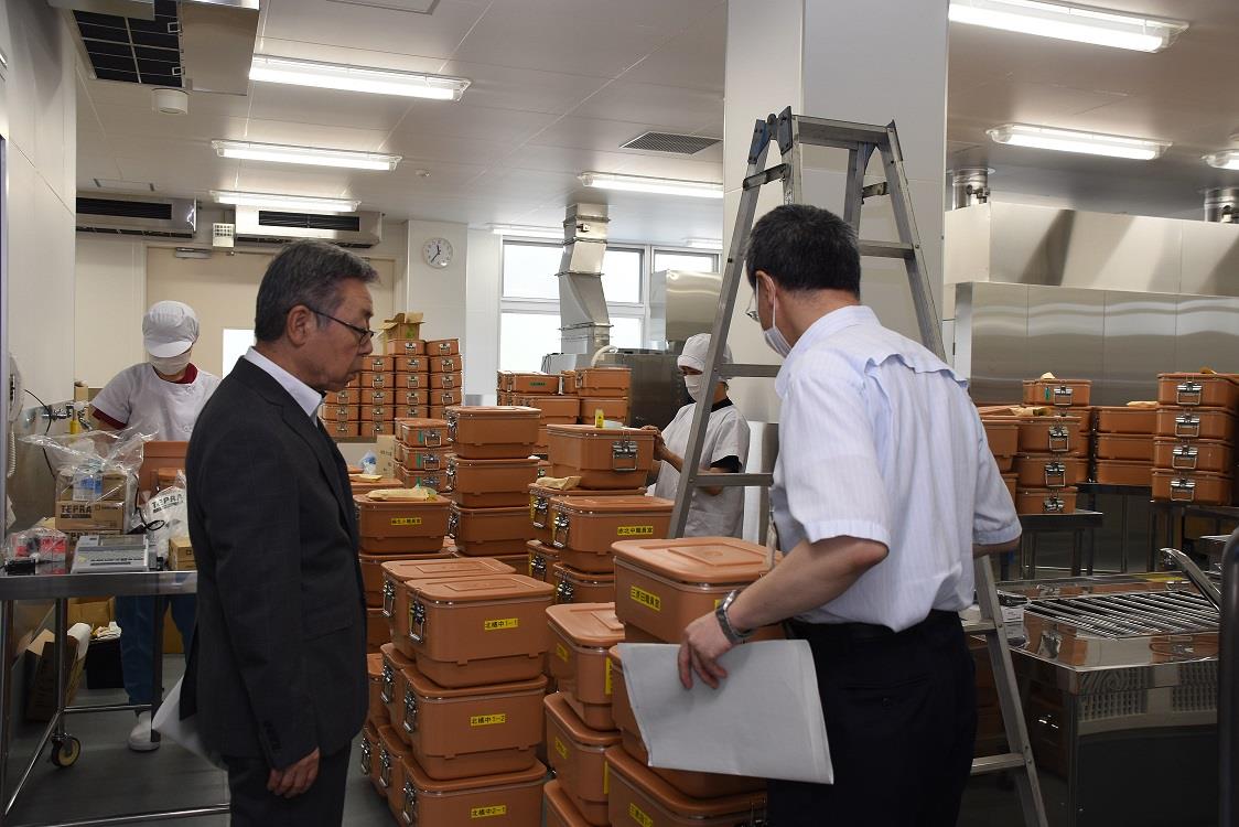 東部学校給食共同調理場の写真2