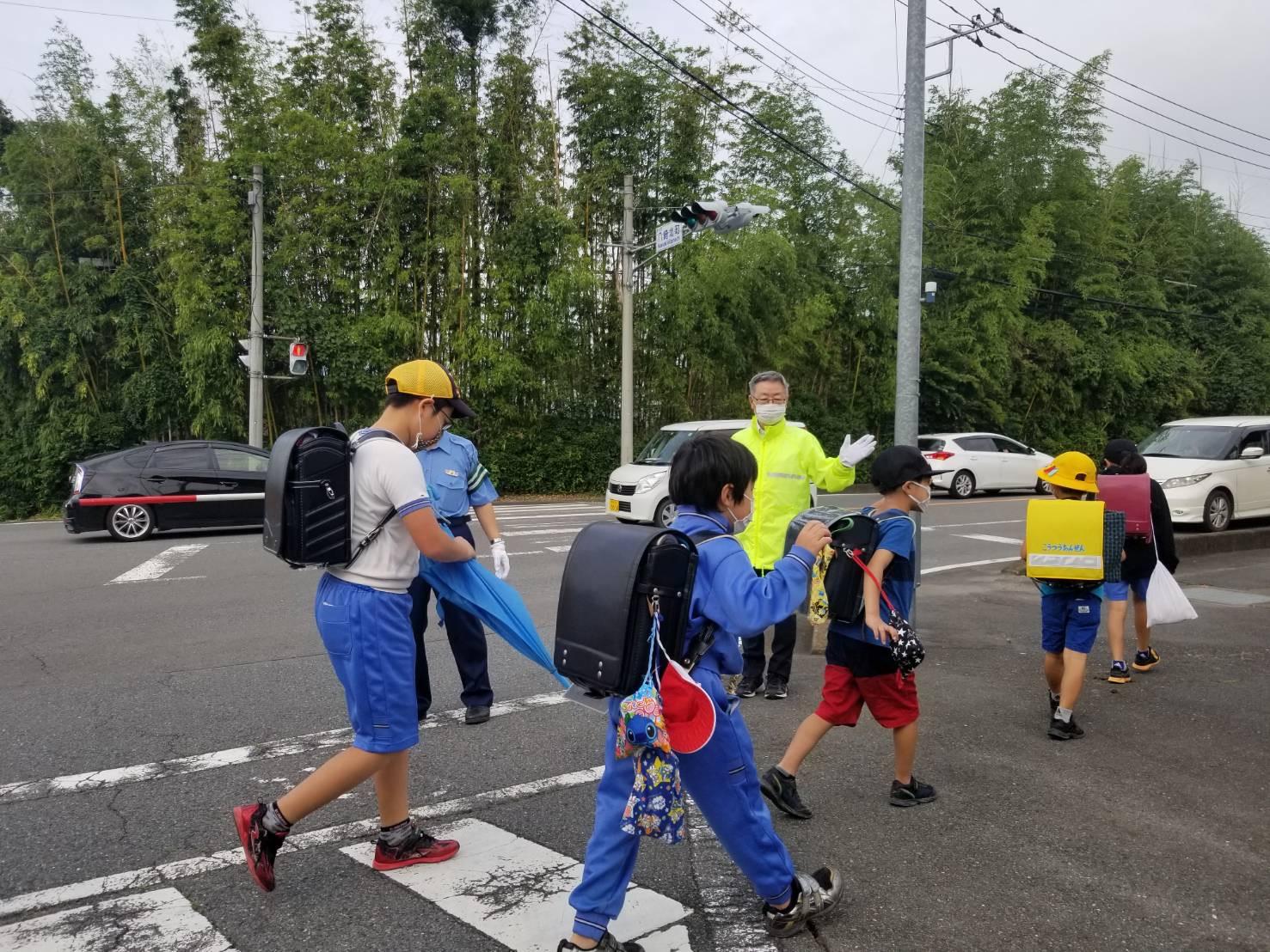 北橘地区交通安全運動車両広報の写真2