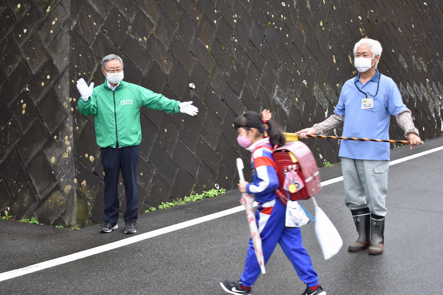 秋の全国交通安全運動車両広報の写真