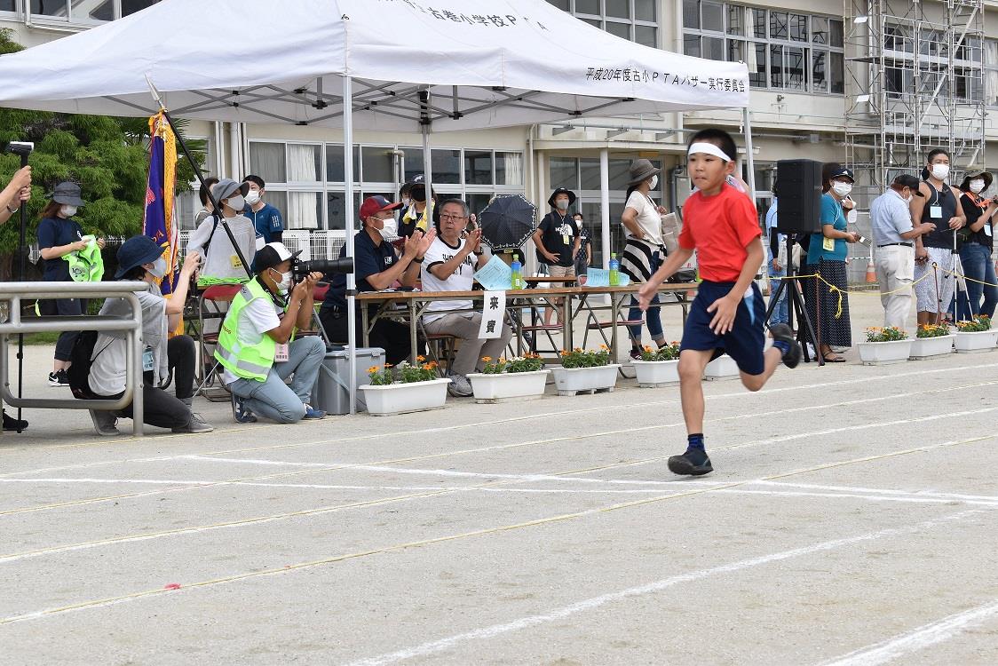 古巻小学校の運動会の写真