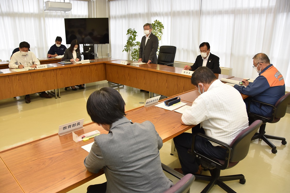 コロナ対策本部会議 