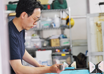 吹きガラス職人が出会った、「理想的で」現実的な暮らしを送れる渋川の温泉街。