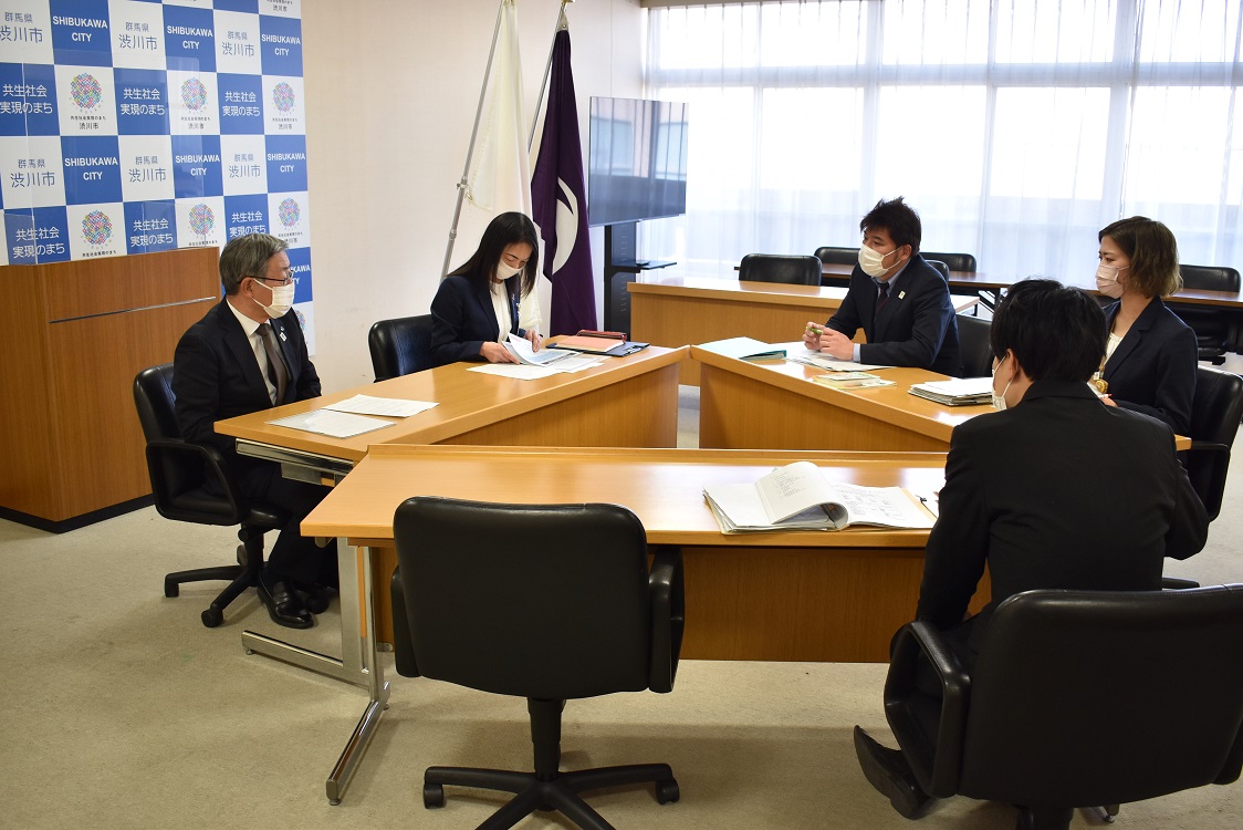 早稲田大学マニフェスト研究所人材マネジメント部会参加職員による市長インタビュー