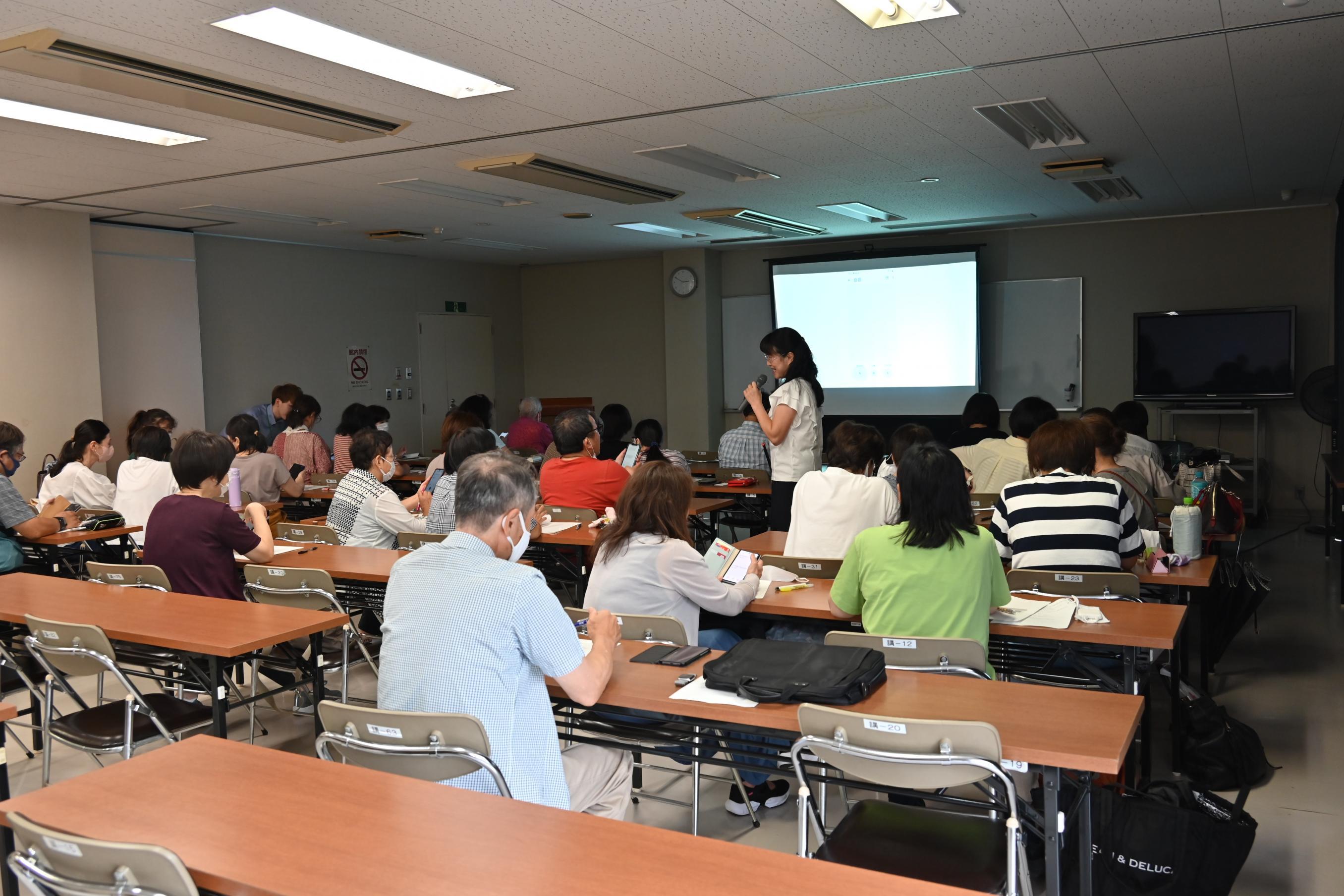 令和5年度国際理解講座の様子