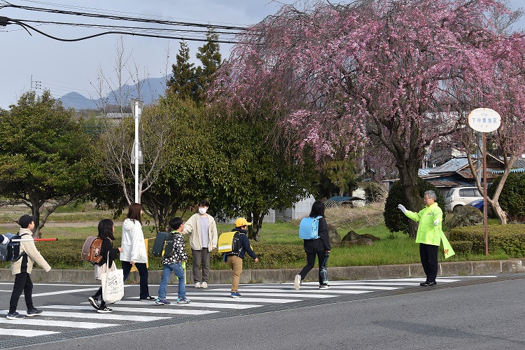 春の全国交通安全運動車両広報（子持地区）