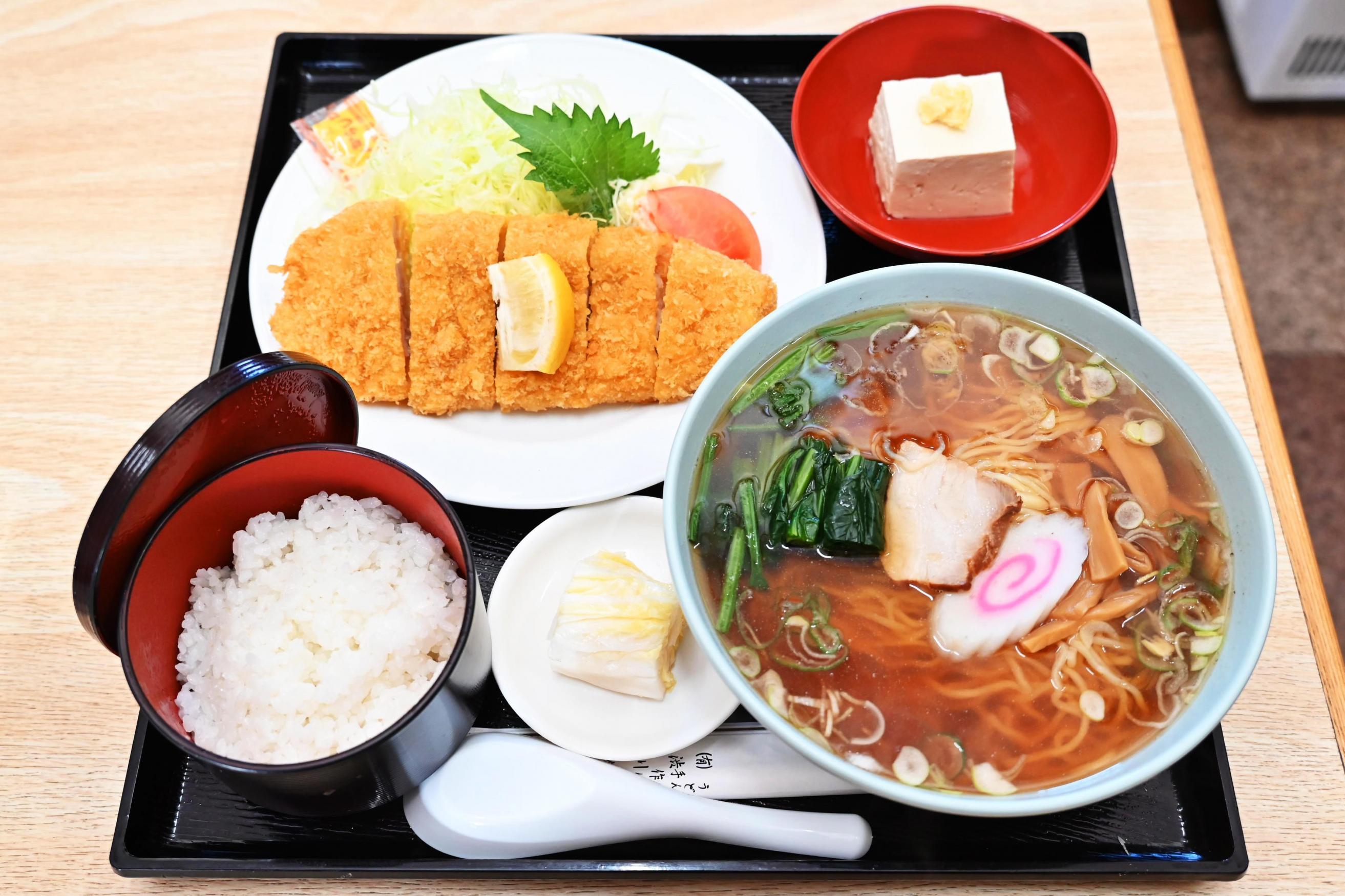 とんかつ定食（Bランチ）