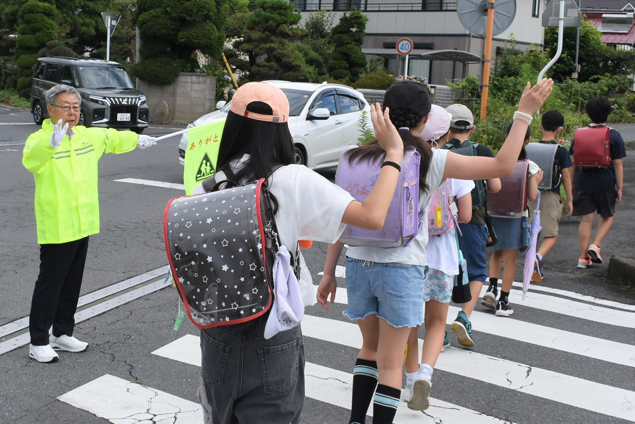 夏の県民交通安全運動車両広報（子持）