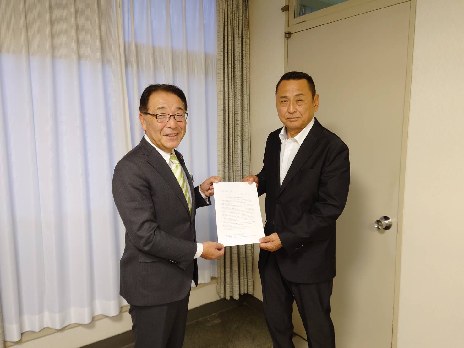 赤城まつり実行委員会から要望書の提出 赤城まつり実行委員会から要望書の提出