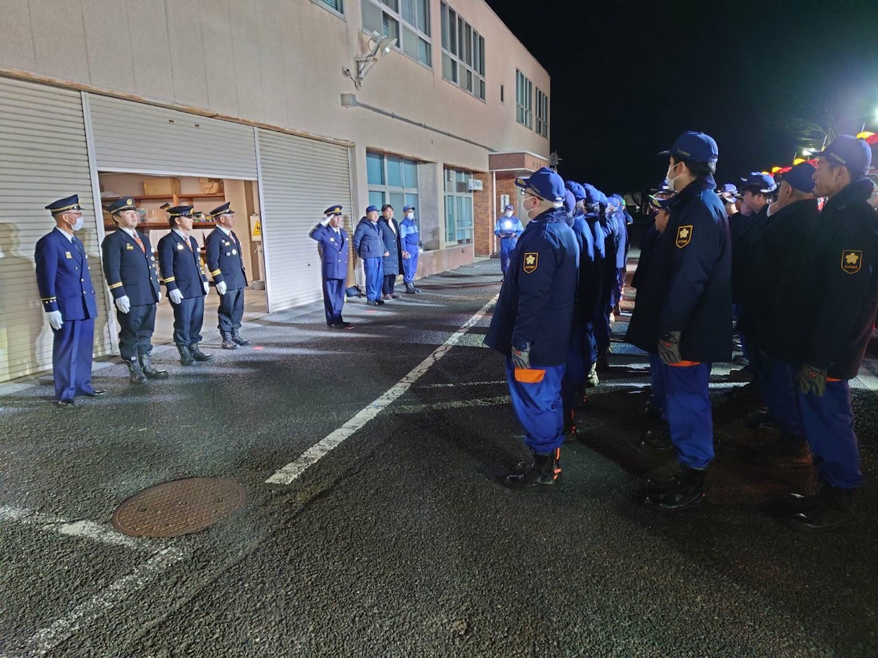 歳末特別警戒激励巡視（市役所）2