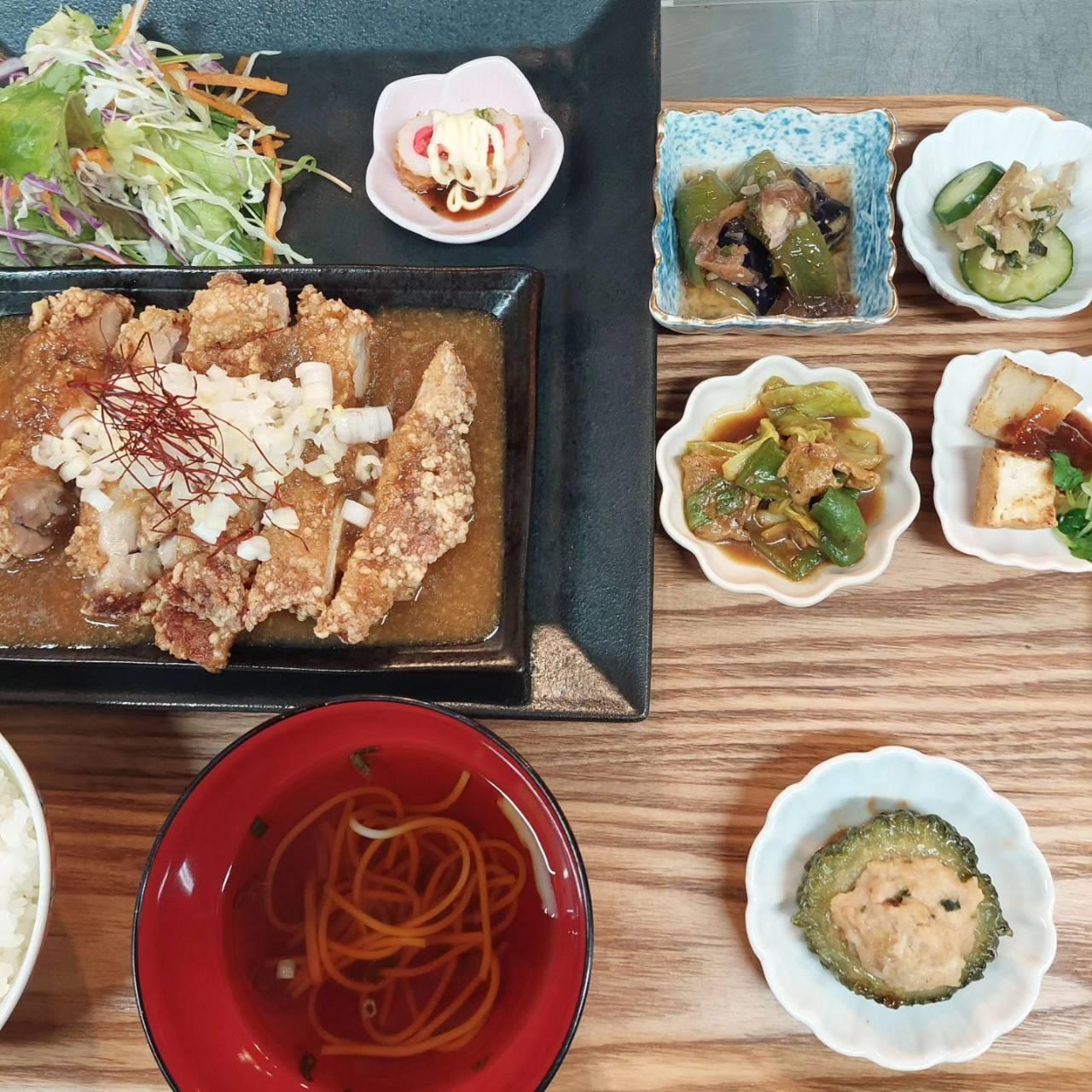 小鉢伍膳（デリシア）