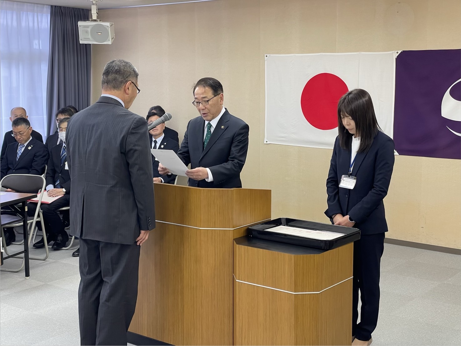 渋川市職員への辞令交付 渋川市職員への辞令交付