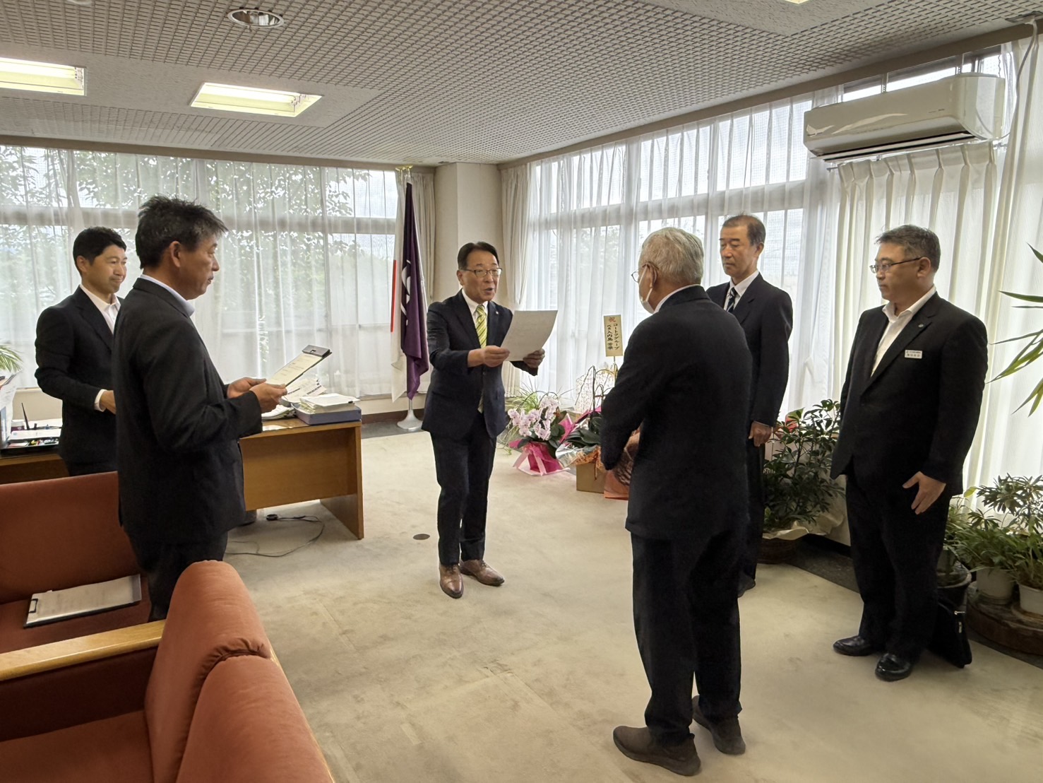 広域組合代表監査への辞令交付式.jpeg