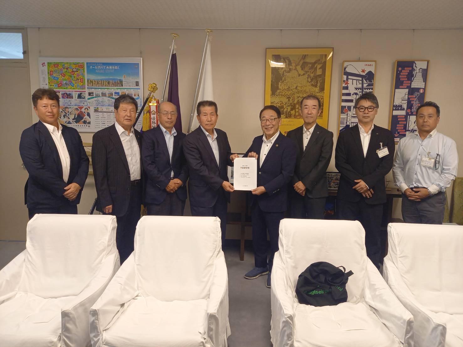 しぶかわ商工会から令和9年度予算要望書の提出.jpeg